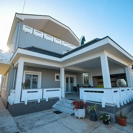 Apartment By Interhome *