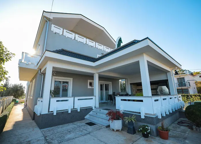 Apartment By Interhome *